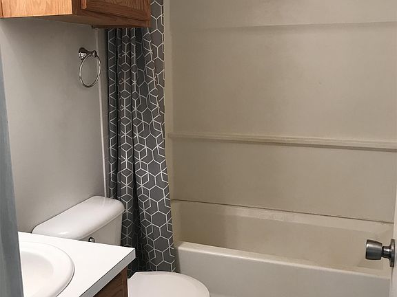 2nd image of 3927 Green Mountain Dr