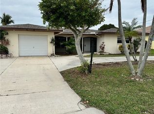 154 SW 53rd Ter, Cape Coral, FL 33914