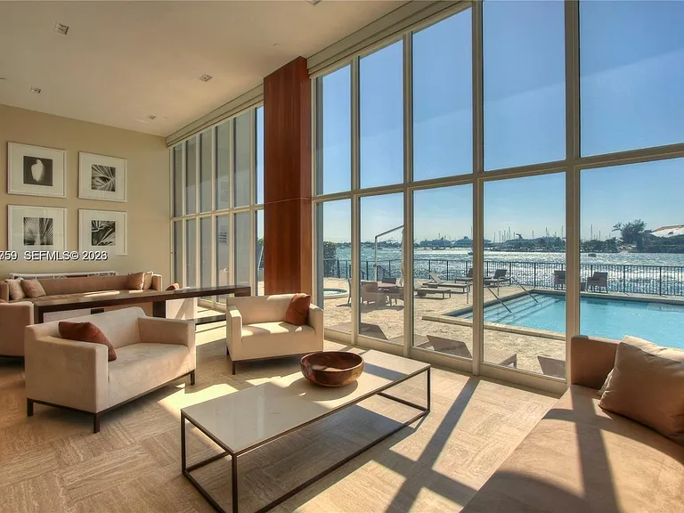 1000 Venetian Way #502 — Photo 17