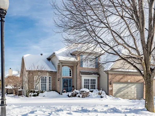 631 Carriage Way, South Elgin, IL 60177