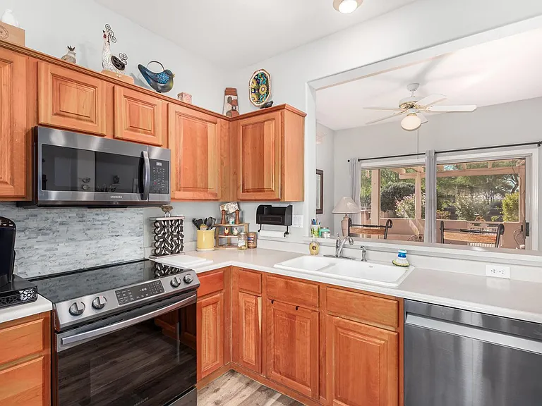 16215 W Desert Winds Dr — Photo 6