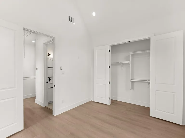 7208 Weyburn St #A — Photo 15