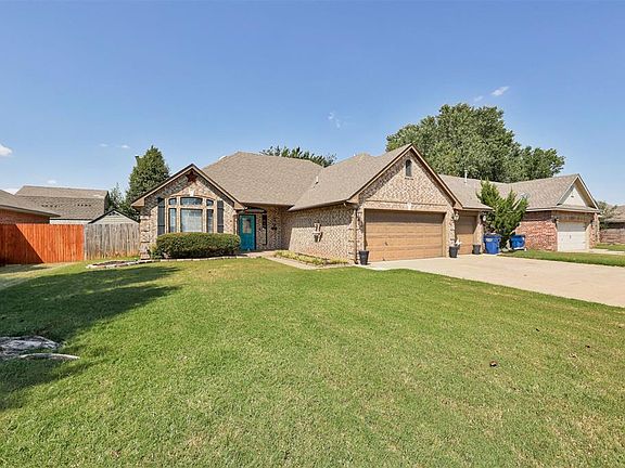 4th image of 605 N Chisholm Trail Way