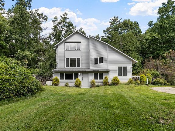 5th image of 66 Whitney Rd