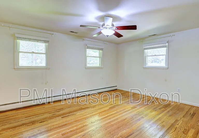 9710 Gwynn Park Dr — Photo 15