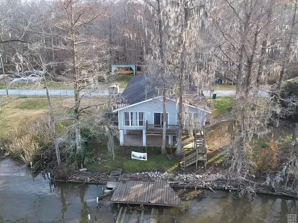 18739 River Bend Rd, Maurepas, LA 70449