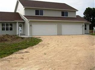 840-842 Circleview Cir, Clyman, WI 53016
