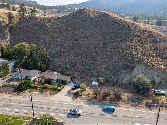 2nd image of 4744 Lakeside Rd