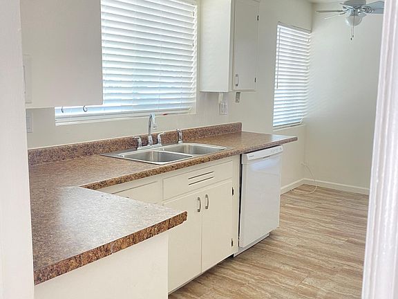 4th image of 2118 E Turney Ave