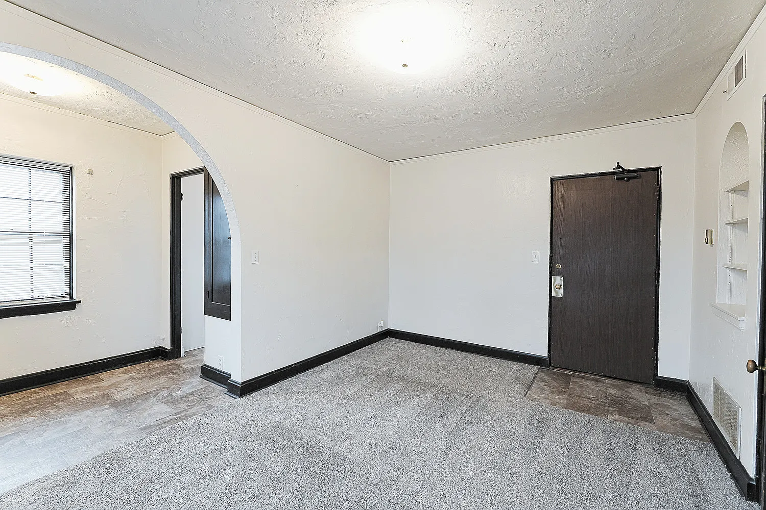 Studio, 471 sqft, $569 — Photo 4