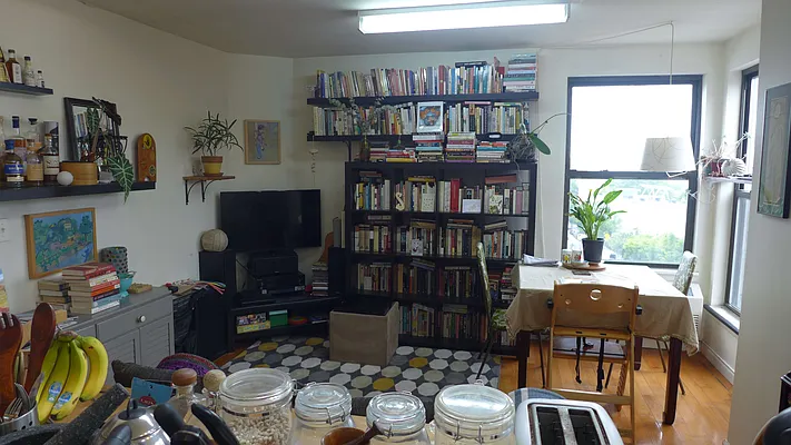 Rented by Garfield Realty  | media 27