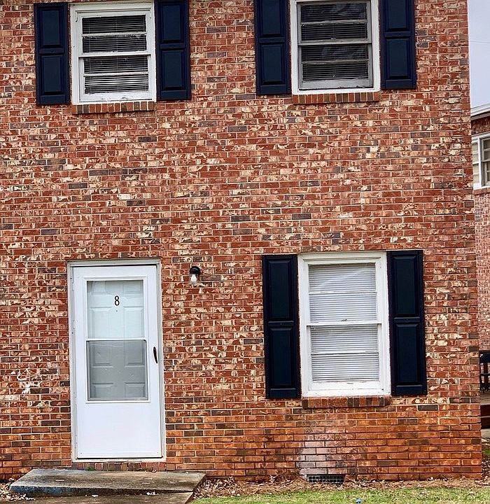 1st image of 200 Stewart Dr APT 8