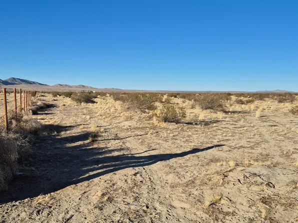 191 Ste Ave #8, Palmdale, CA 93591
