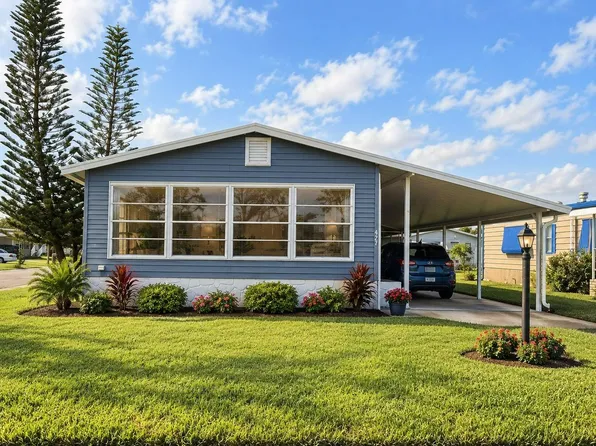 427 Arrowood St, West Melbourne, FL 32904