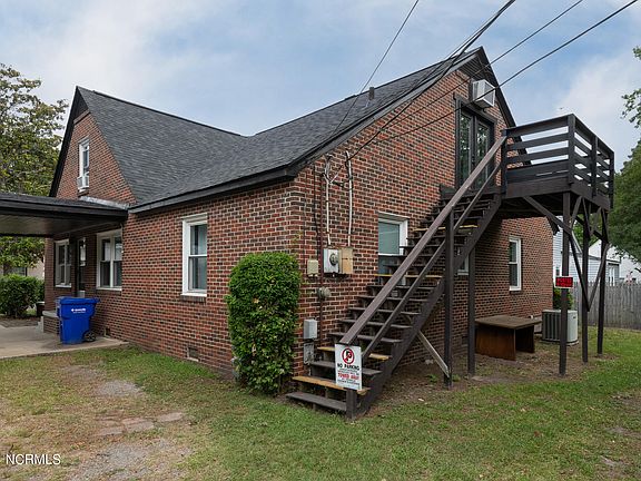 3rd image of 305 S Meade Street