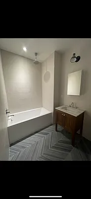 Rented by Hillel Realty Group | media 28