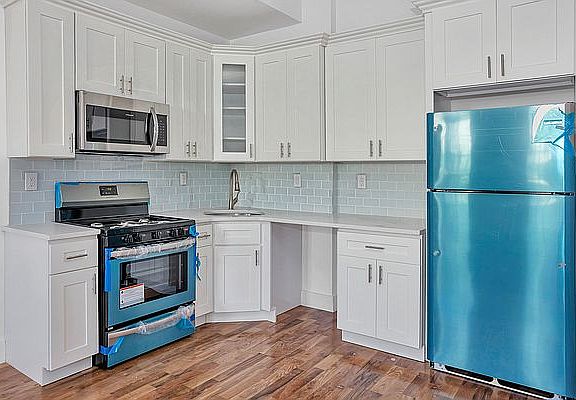 4th image of 716 Quincy St #3