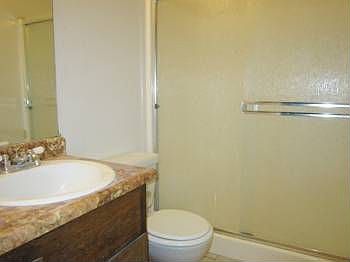 5th image of 2611 Burlington Pl