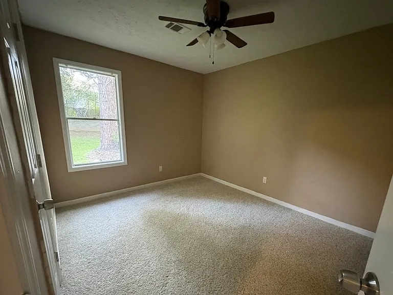 6272 Creekford Dr — Photo 7