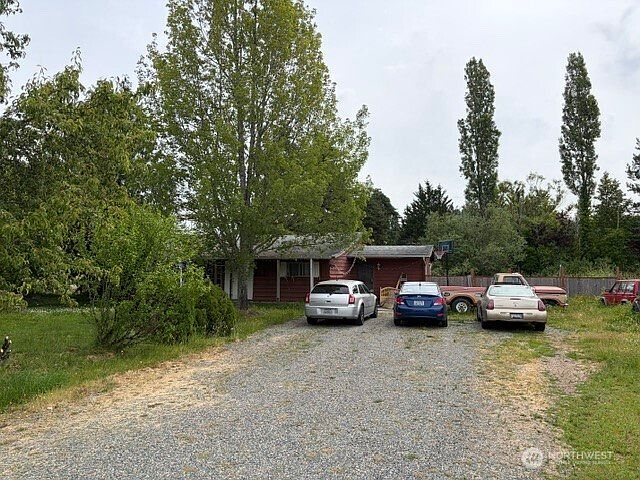 1st image of 1915 Ryan Road