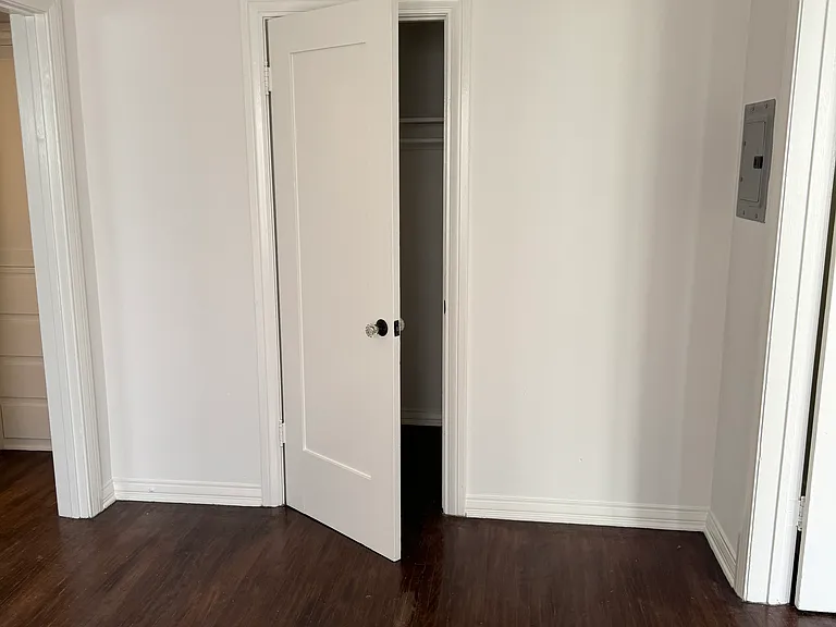 Bedroom Opposite Angle