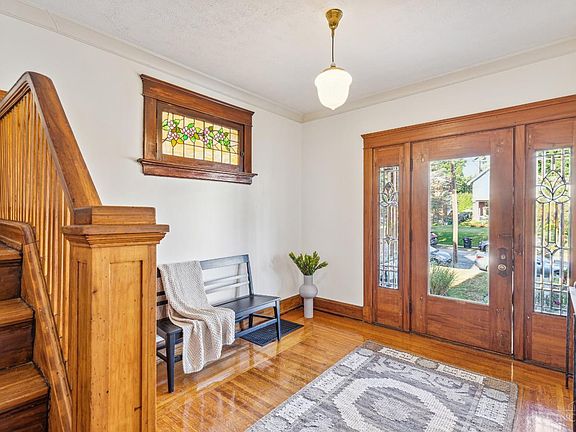 5th image of 3868 Millsbrae Ave