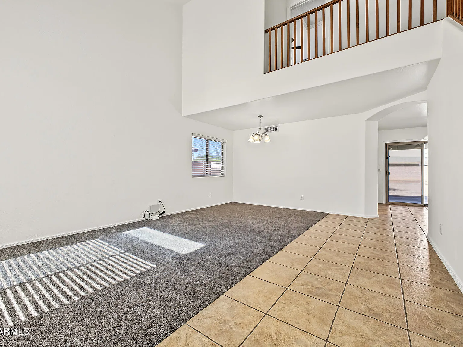 4 bed, 2.5 bath, 1964 sqft, $2,100 — Photo 3