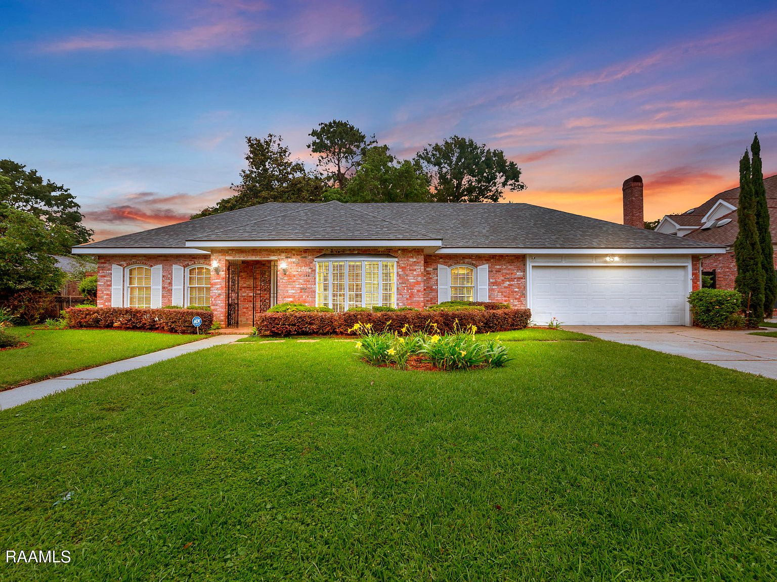 1005 Greenbriar Rd, Lafayette, LA 70503 Zillow
