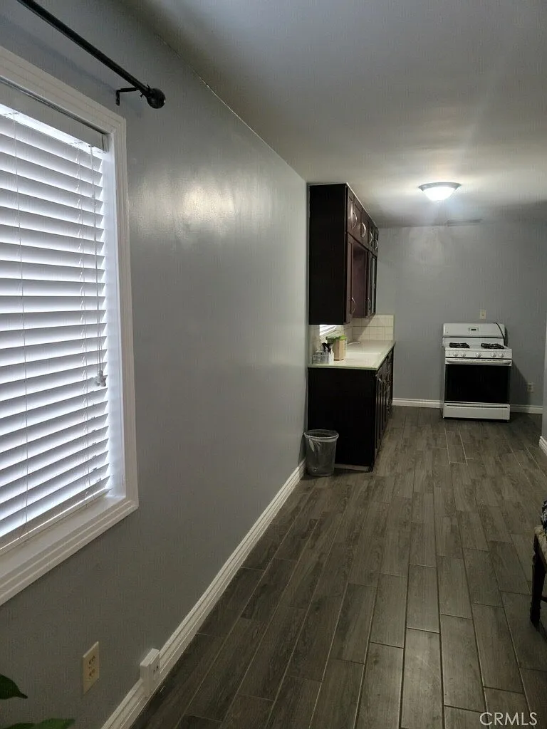 1 bed, 700 sqft, $1,650 — Photo 2