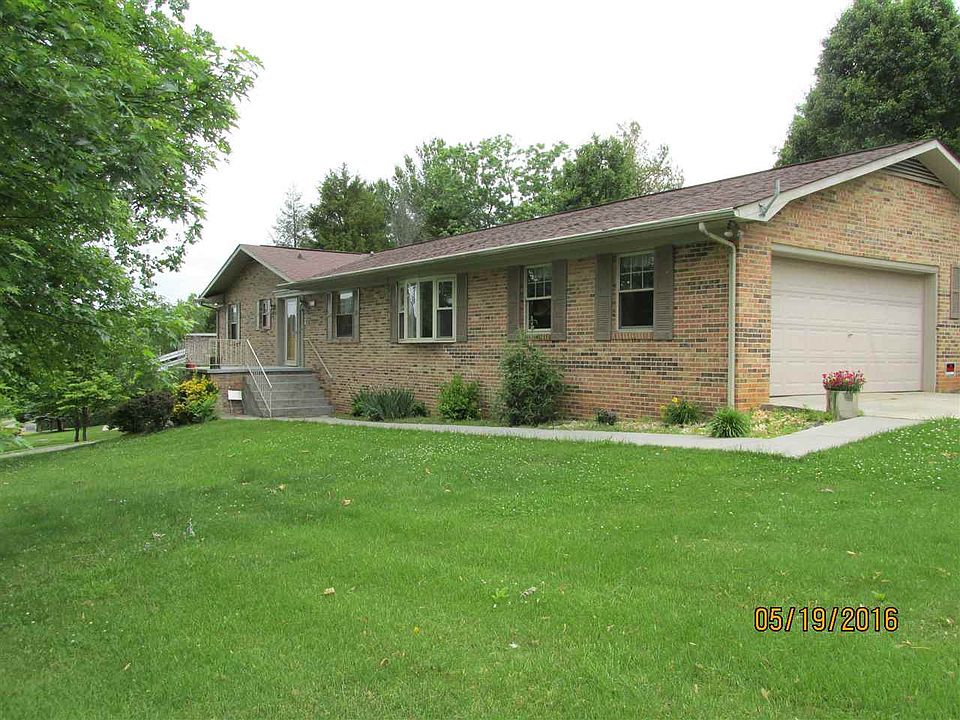1st image of 1100 Clarence Ln