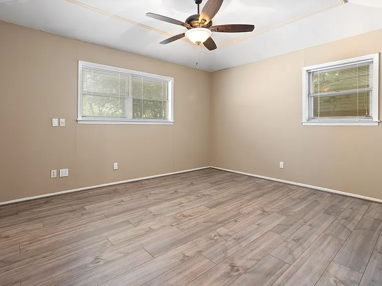 6948 Valhalla Rd — Photo 11