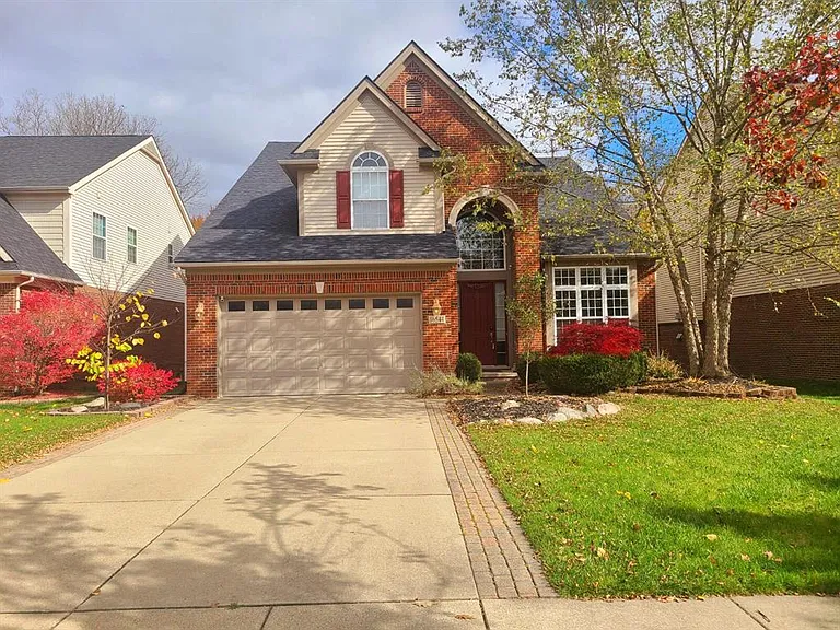 16544 Mulberry Way — Photo 1