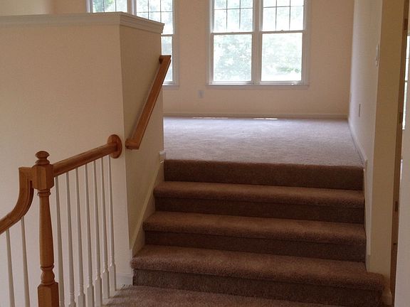 HUGE Loft on upper level