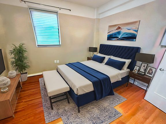 4th image of 884 W End Ave APT 4
