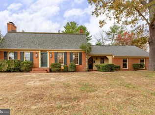 1 Horseshoe Cir, Fredericksburg, VA 22405