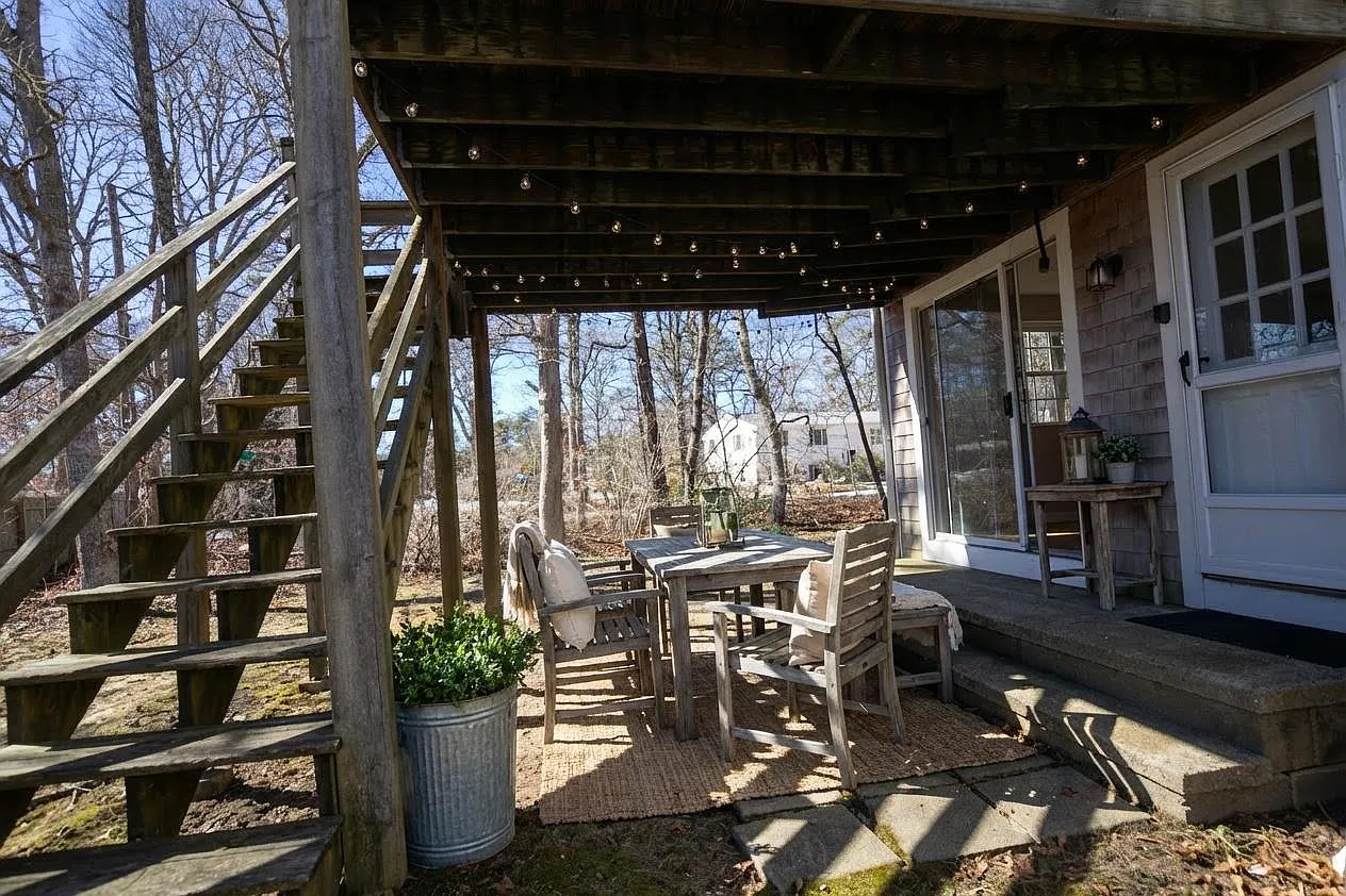2 bed, 1.5 bath, 1040 sqft, $2,600 — Photo 1