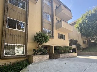 6752 Hillpark Dr APT 303, Los Angeles, CA 90068