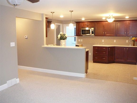 2nd image of 176 Cleveland Dr