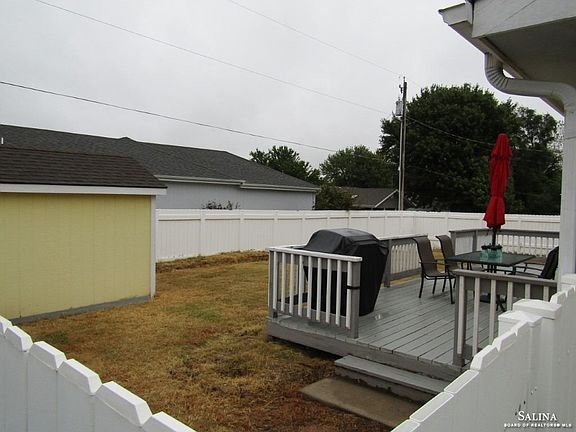 5th image of 2109 Pheasant Ln