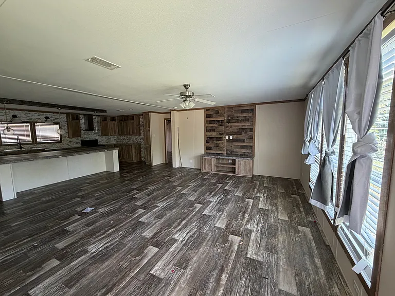5619 Arkansas Trl — Photo 3