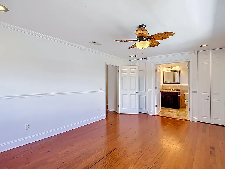 8733 Bay Pointe Dr — Photo 33