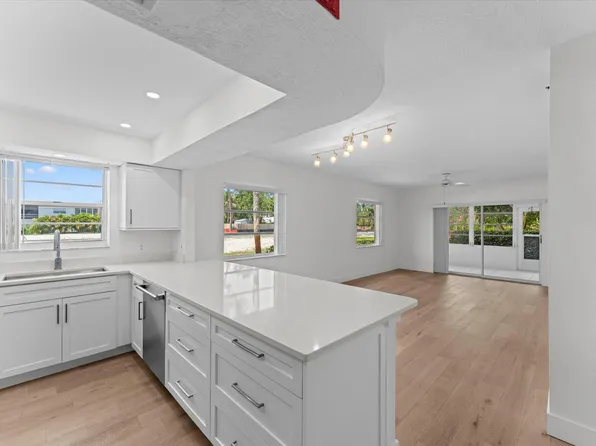 2950 SE Ocean Boulevard #109-101, Stuart, FL 34996