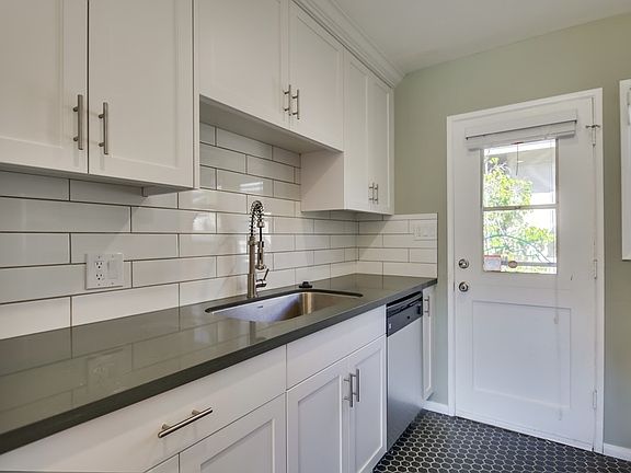 2nd image of 2030 Meade Ave