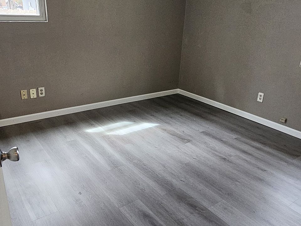 1st image of 516 Skyline Dr