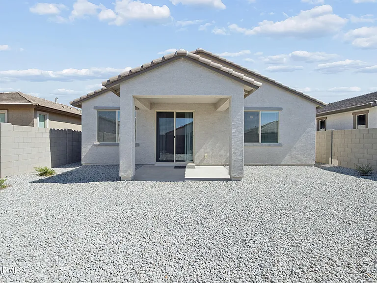 25293 W Wayland Dr — Photo 24