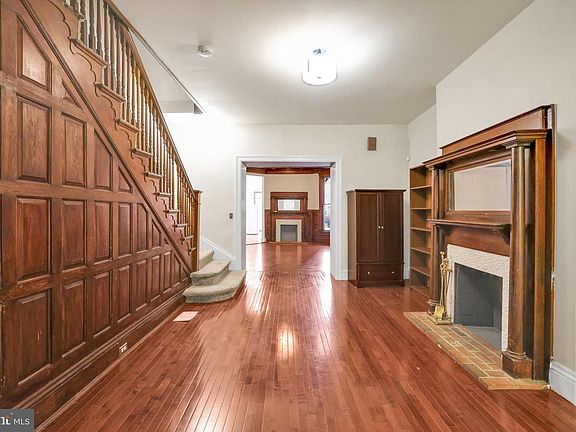 2nd image of 1828 California St NW