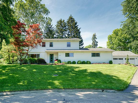 2nd image of 4129 Rowanne Ct