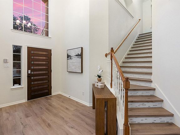 2nd image of 2950 Lantana Ridge Dr