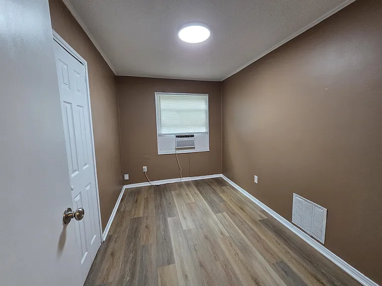 3263 Baskin St — Photo 10