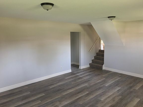 4th image of 5882 Jassamine Dr